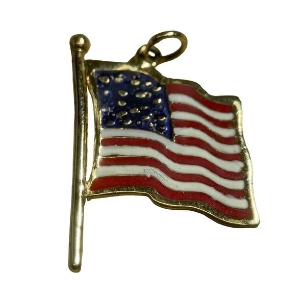 14k Yellow Gold American Flag Pendant July 4th USA Red White Blue Independence - Picture 1 of 5